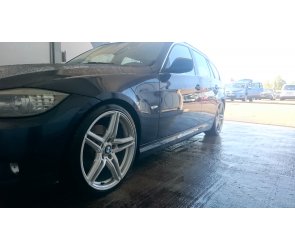 ST Tieferlegungsfedern für BMW 320d Typ E91 (Touring) 